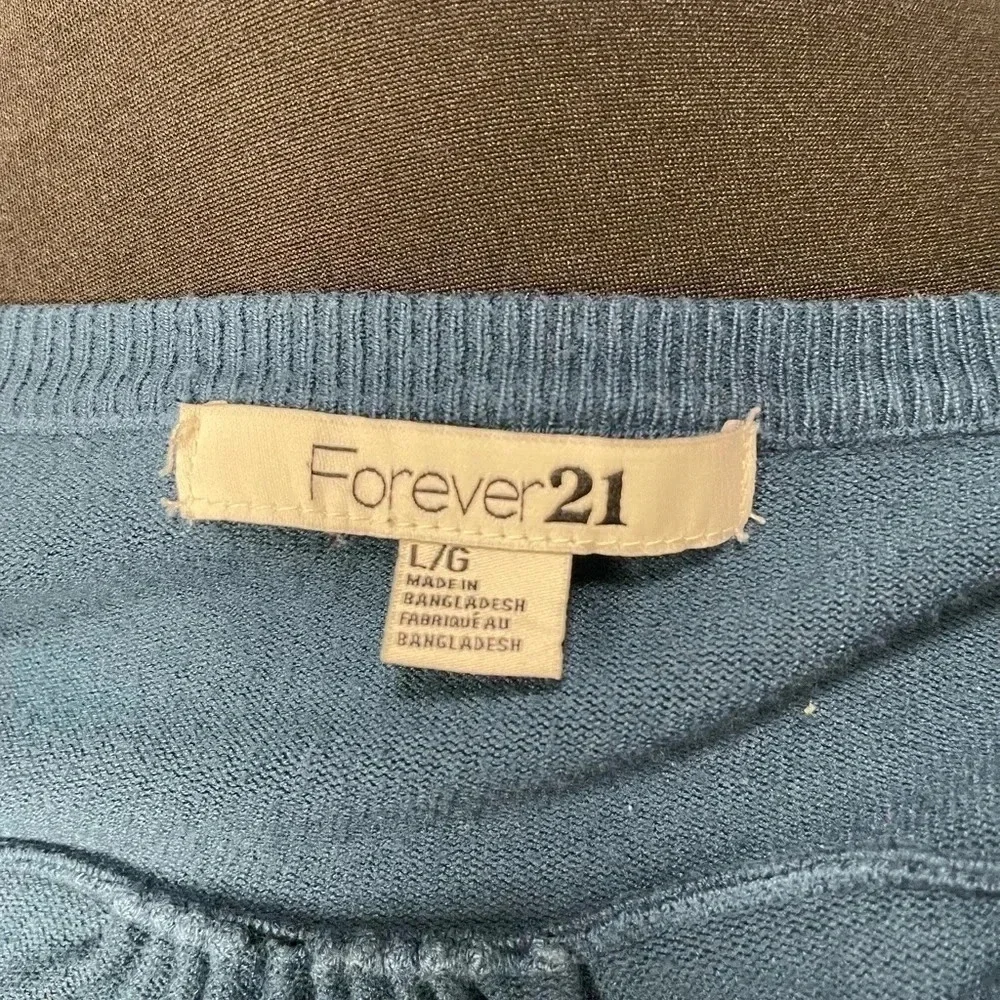 Forever 21 Dark Teal Vneck Sweater LARGE